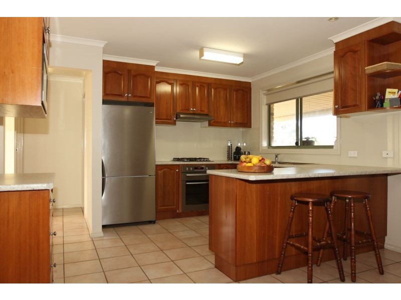 5 Namai Place, Queanbeyan NSW 2620