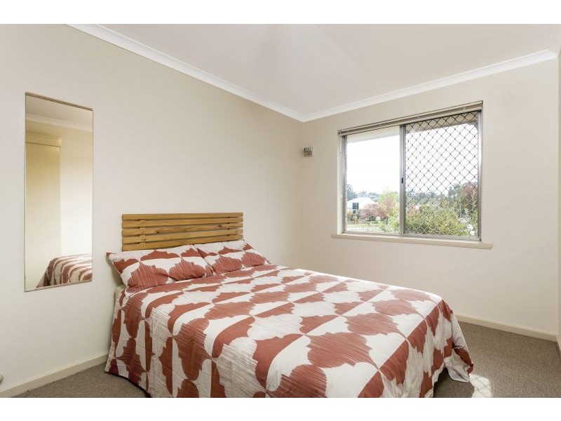 3/2 Donald Road, Queanbeyan NSW 2620