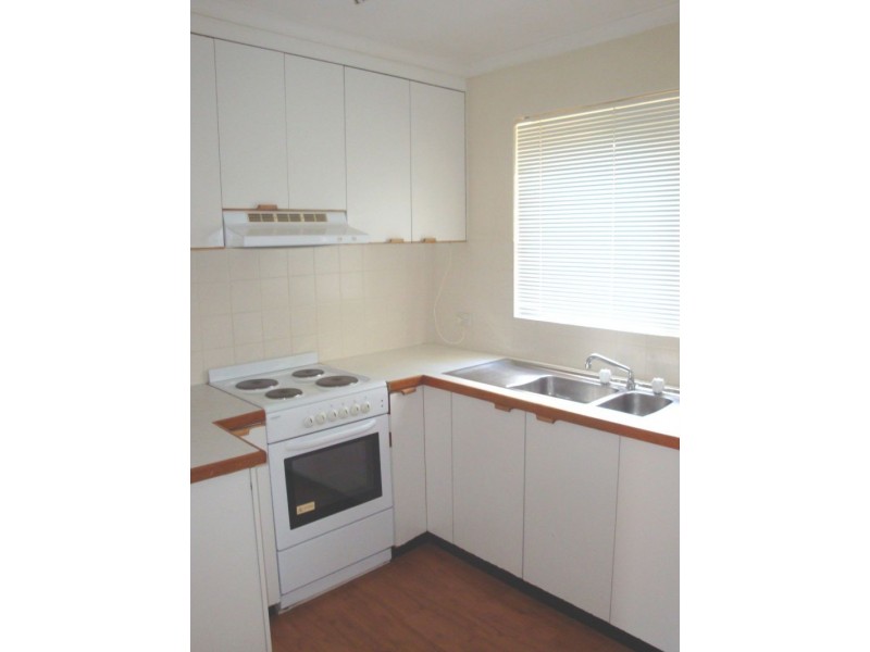 3/12 Nimmitabel Street, Queanbeyan NSW 2620