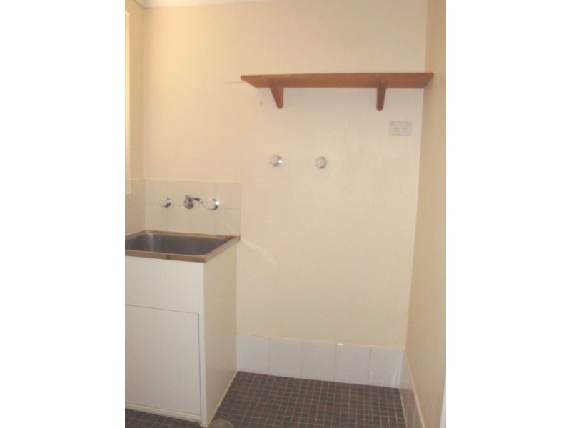 3/12 Nimmitabel Street, Queanbeyan NSW 2620