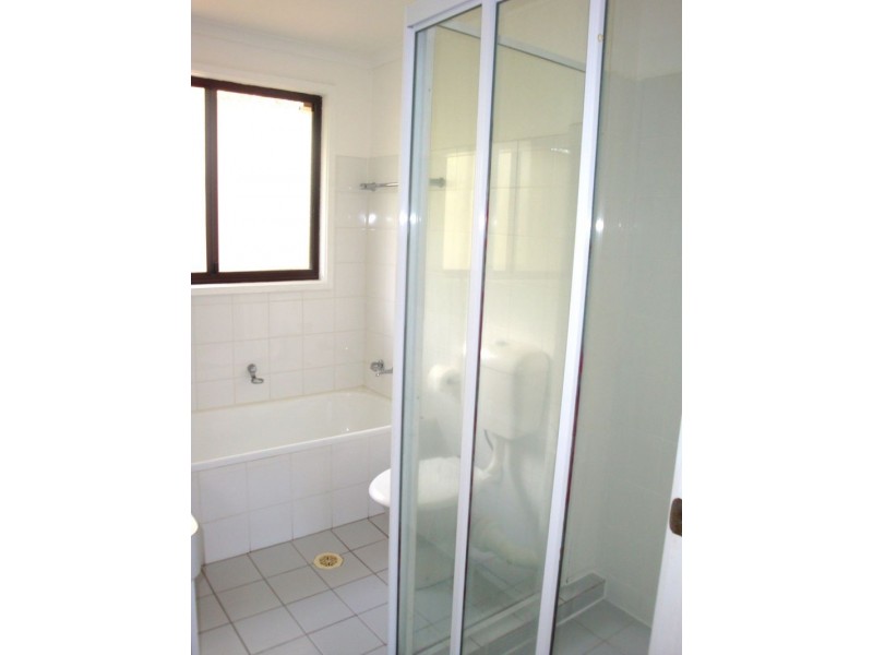 3/12 Nimmitabel Street, Queanbeyan NSW 2620