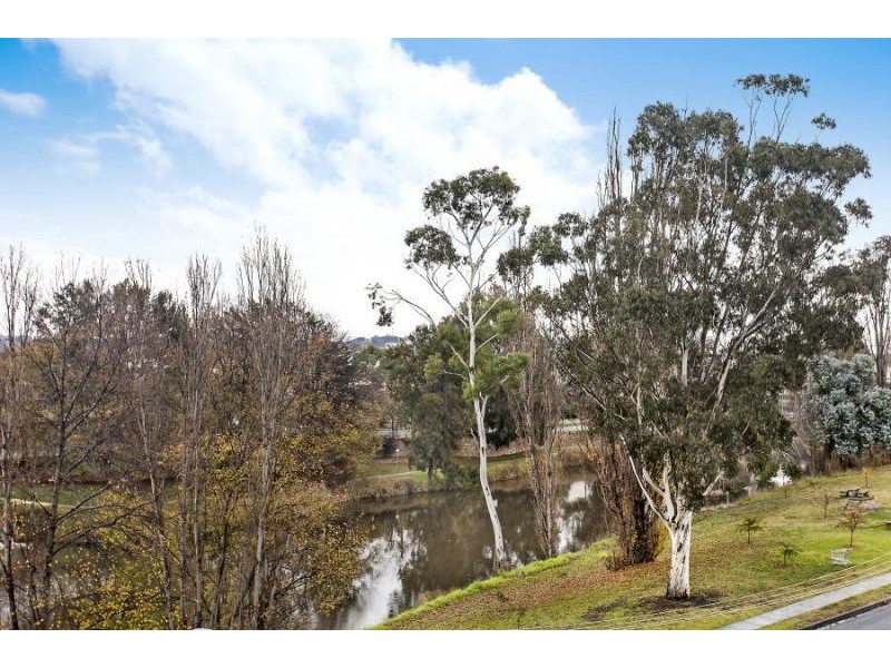 3/30 Trinculo Place, Queanbeyan NSW 2620
