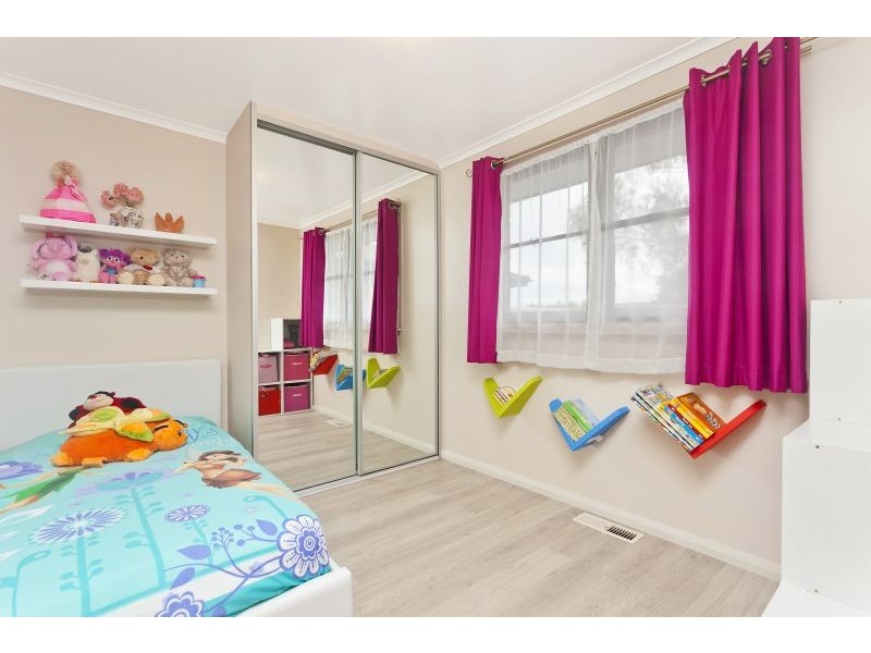 6 Mallee Crescent, Queanbeyan NSW 2620