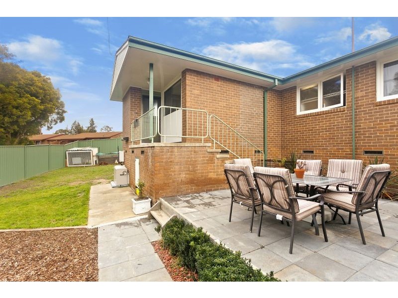 6 Mallee Crescent, Queanbeyan NSW 2620