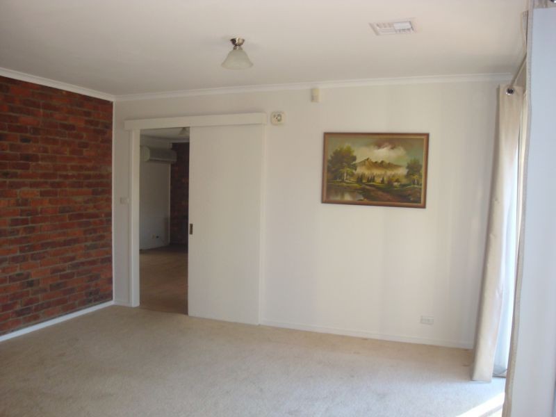 7 Considine Close, Queanbeyan East NSW 2620