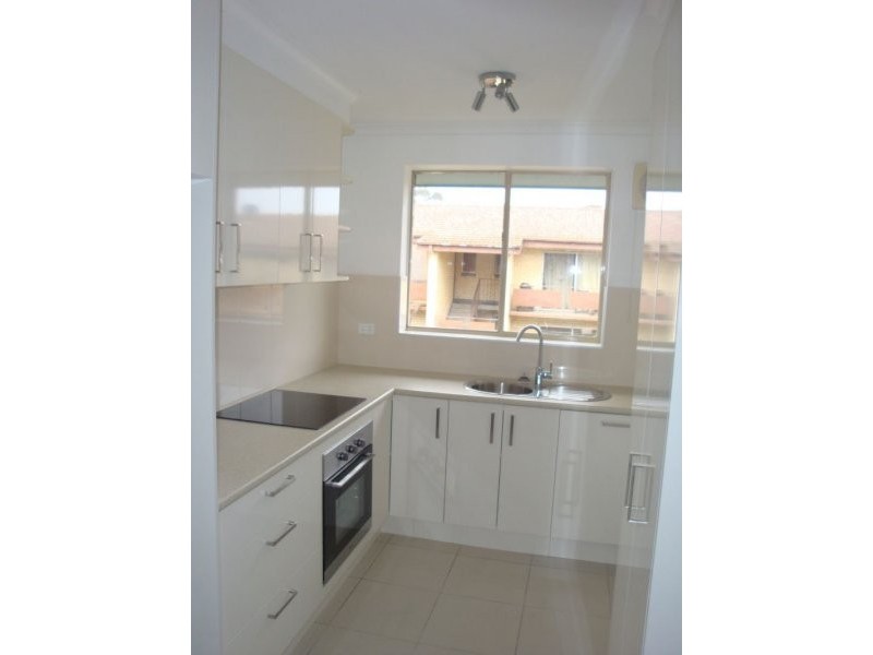 12/48-50 Trinculo Place, Queanbeyan NSW 2620