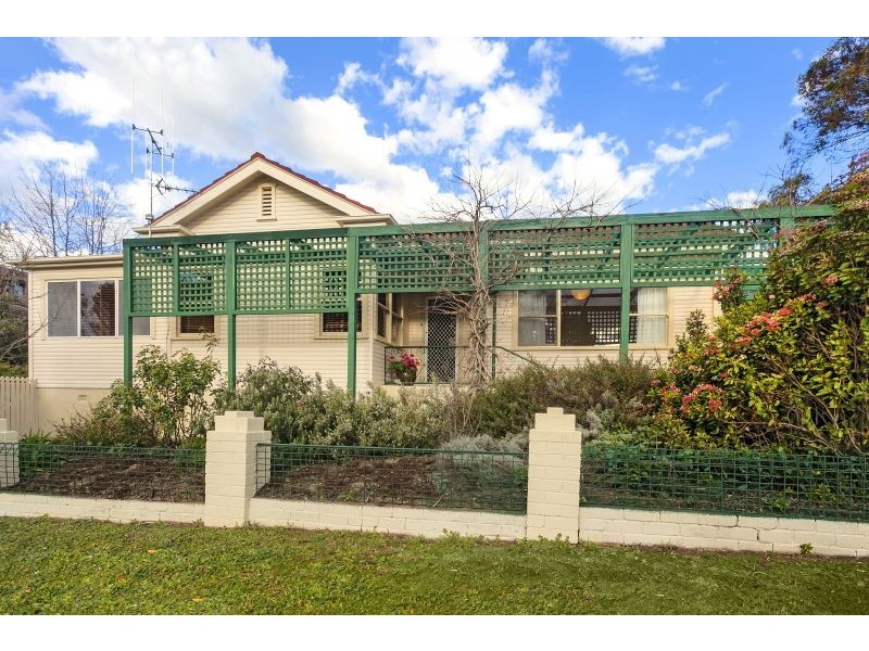 44 Molonglo Street, Queanbeyan NSW 2620