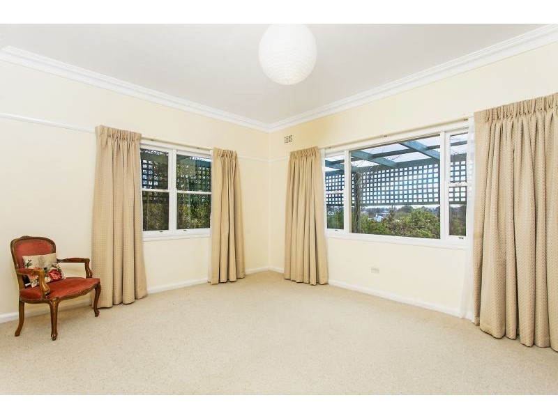 44 Molonglo Street, Queanbeyan NSW 2620