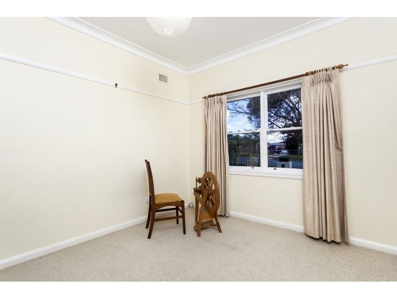44 Molonglo Street, Queanbeyan NSW 2620
