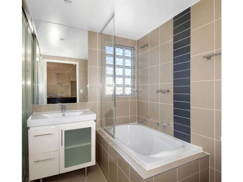 13d/17 Uriarra Road, Queanbeyan NSW 2620