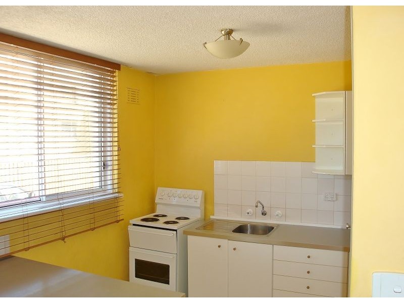 8/6 Stornaway Road,, Queanbeyan NSW 2620