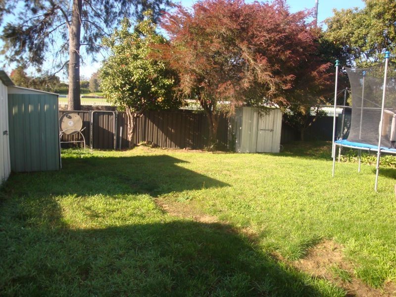 16 Waratah Street, Queanbeyan NSW 2620