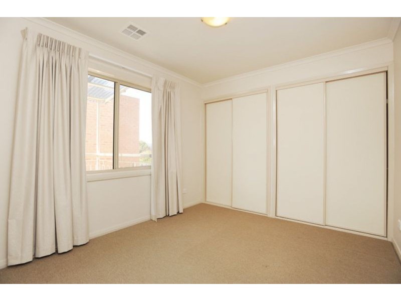 1/30 Ross Road, Queanbeyan NSW 2620