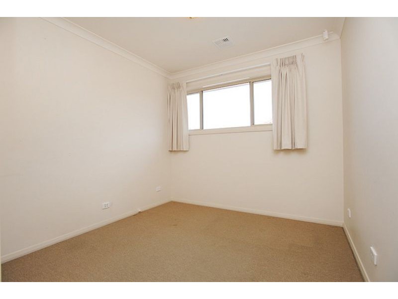 1/30 Ross Road, Queanbeyan NSW 2620