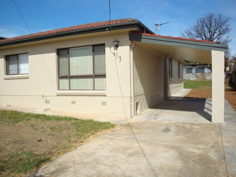 19 Arthur Street, Queanbeyan NSW 2620