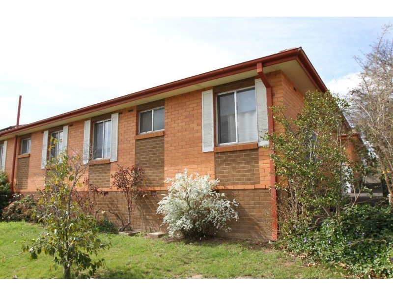 2/56 Atkinson Street, Queanbeyan East NSW 2620
