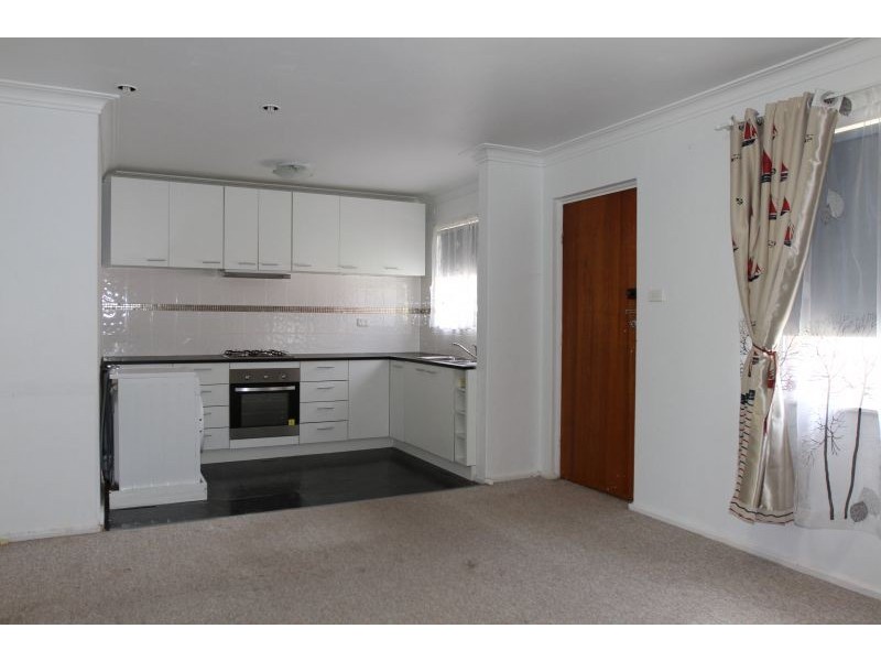 2/56 Atkinson Street, Queanbeyan East NSW 2620
