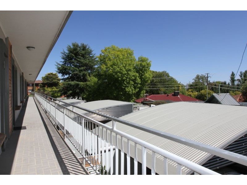 9/8 Davison Street, Queanbeyan NSW 2620