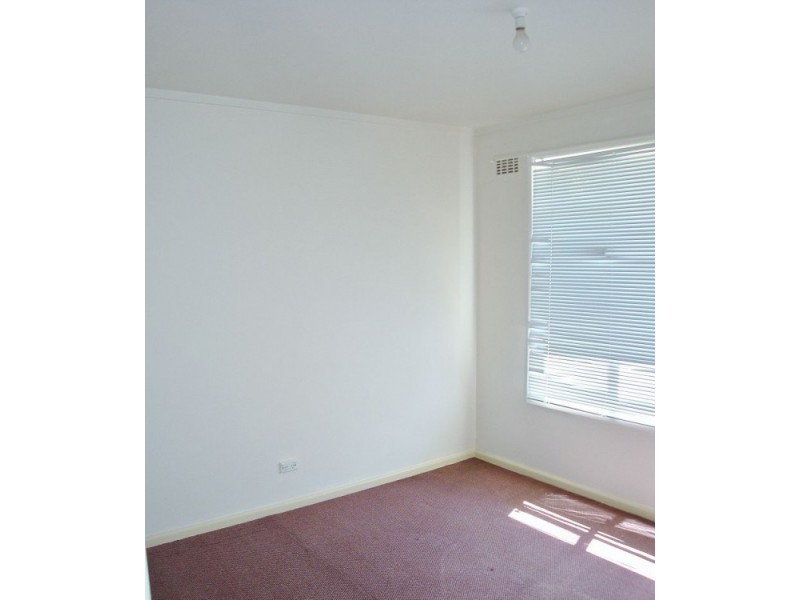 1/74 Tharwa Road, Queanbeyan NSW 2620