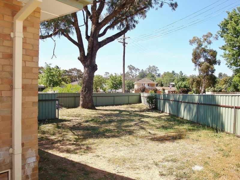 1/74 Tharwa Road, Queanbeyan NSW 2620