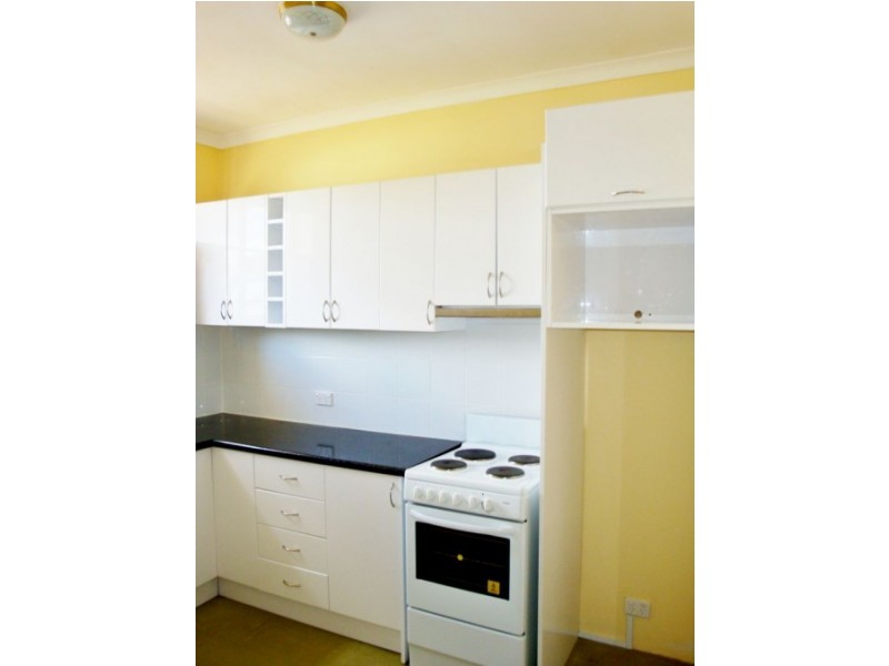 4/36 Henderson Road, Queanbeyan NSW 2620