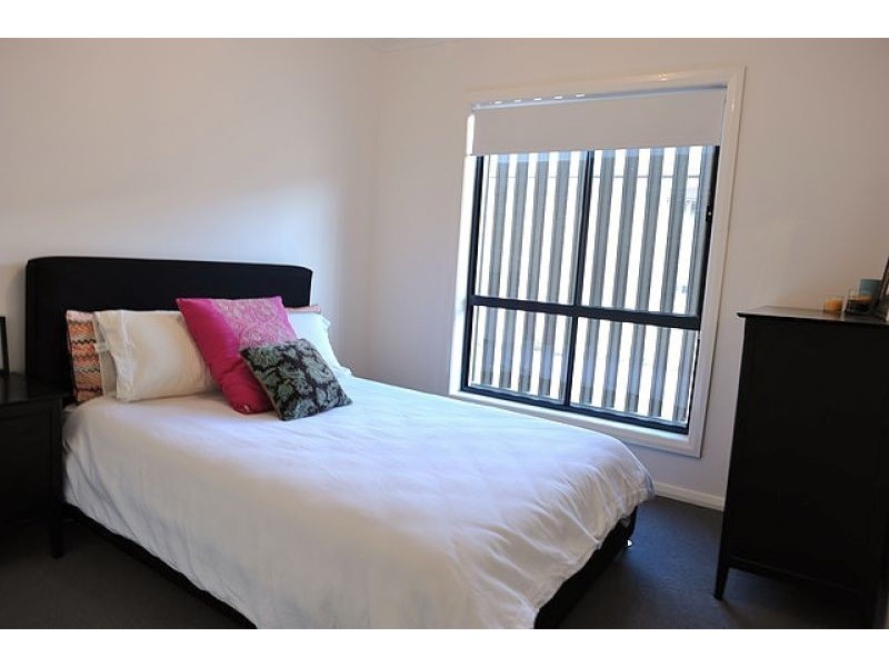 1/100 Uriarra Road, Queanbeyan NSW 2620