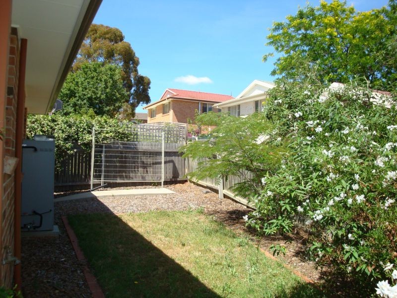 17 Thomas Royal Gardens, Queanbeyan NSW 2620
