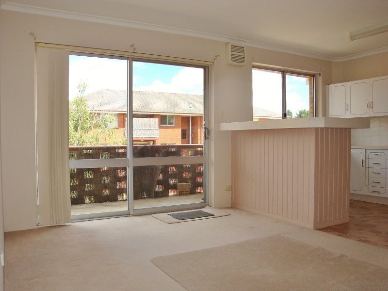 10/2 Booth Street, Queanbeyan NSW 2620