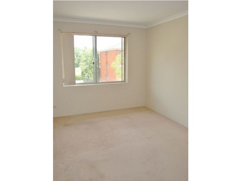 10/2 Booth Street, Queanbeyan NSW 2620