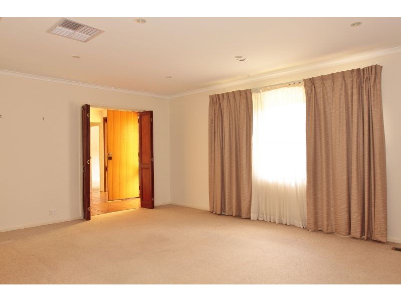 170 Streeton Drive, Chapman ACT 2611