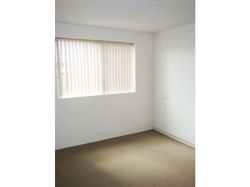 4/22 Stornaway Road, Queanbeyan NSW 2620