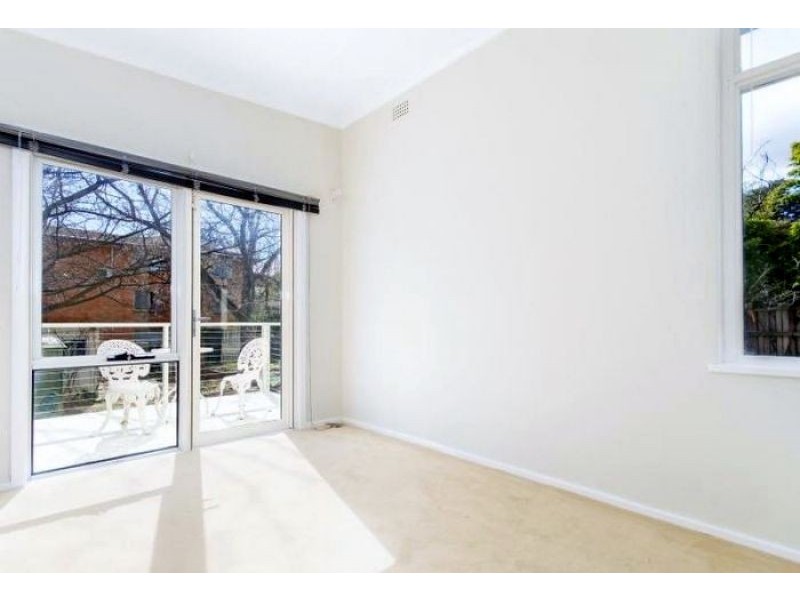 101 Uriarra Road, Queanbeyan NSW 2620