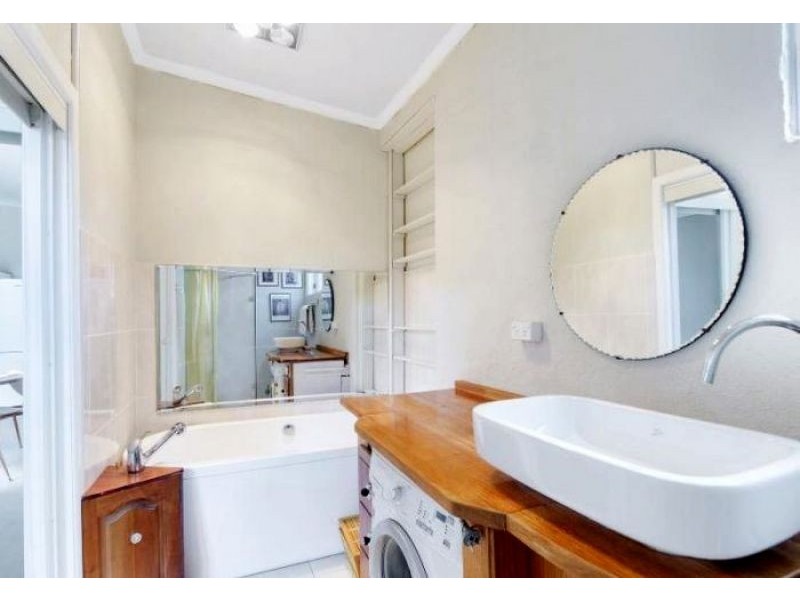 101 Uriarra Road, Queanbeyan NSW 2620