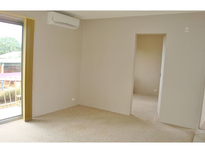 1/17 Campbell Street, Queanbeyan NSW 2620