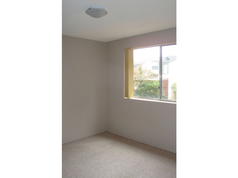 1/17 Campbell Street, Queanbeyan NSW 2620