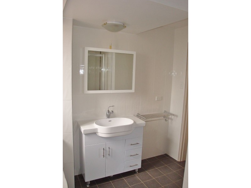 1/17 Campbell Street, Queanbeyan NSW 2620