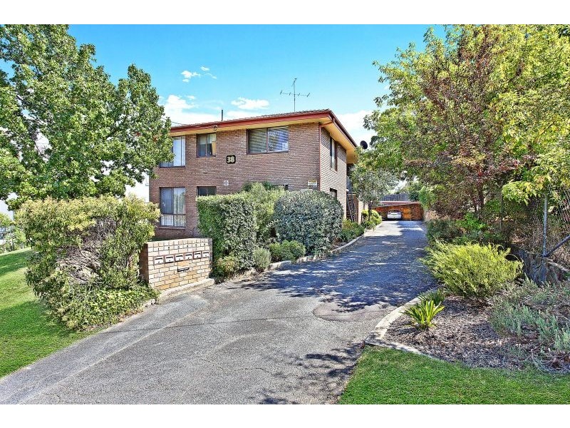 1/38 Antill Street, Queanbeyan NSW 2620