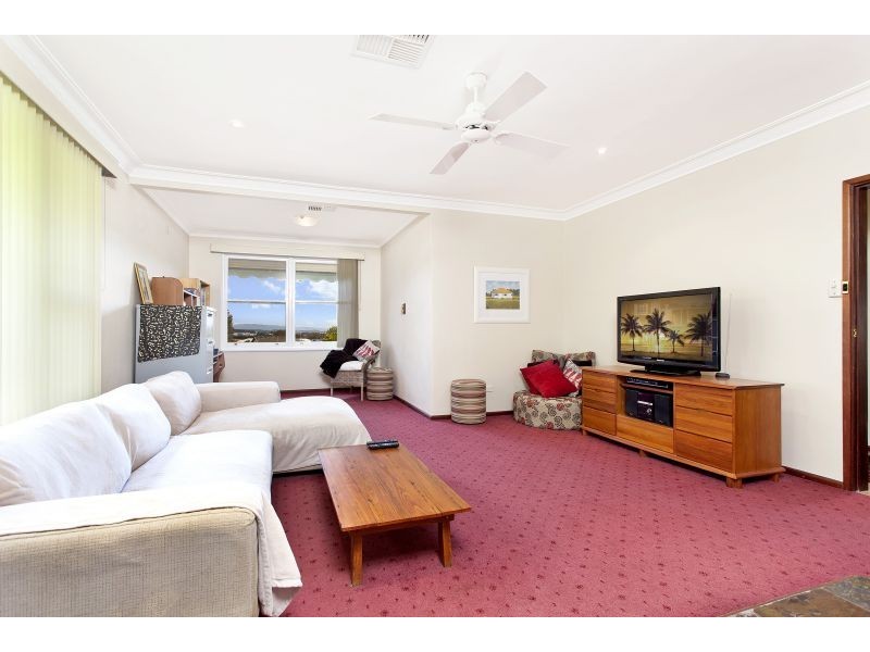 46 Crest Road, Crestwood NSW 2620