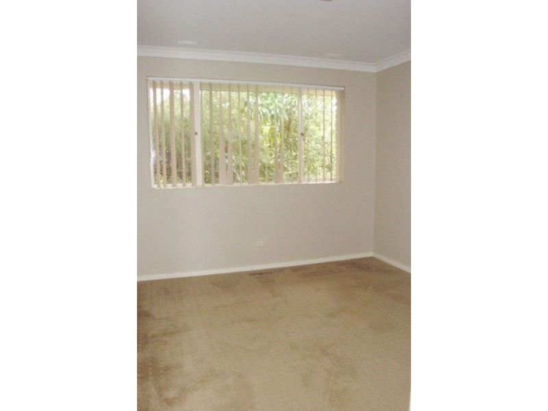 35 Booth Street, Queanbeyan NSW 2620
