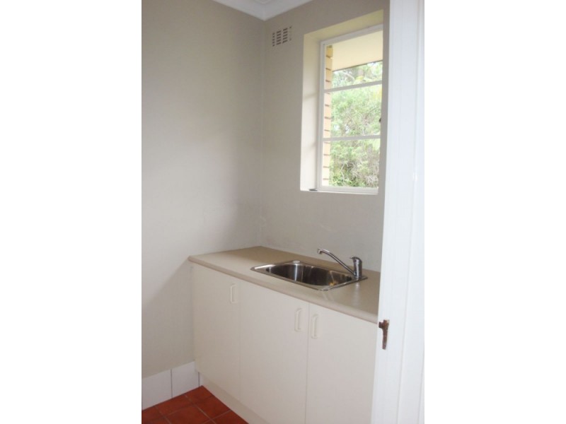 35 Booth Street, Queanbeyan NSW 2620