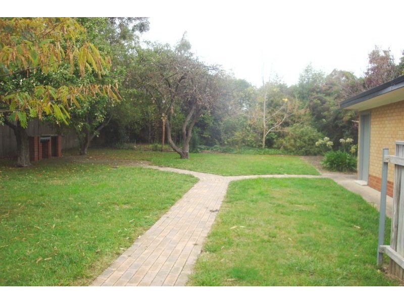 35 Booth Street, Queanbeyan NSW 2620