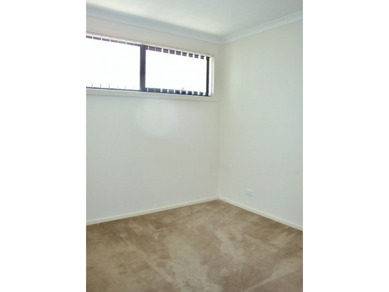 11/88 Henderson Road, Queanbeyan NSW 2620