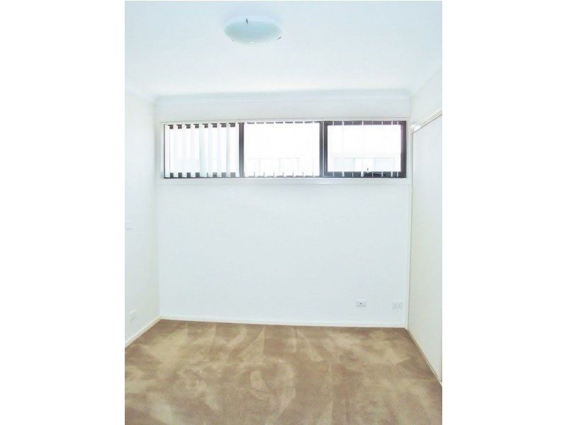 11/88 Henderson Road, Queanbeyan NSW 2620