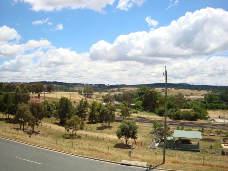 11/88 Henderson Road, Queanbeyan NSW 2620