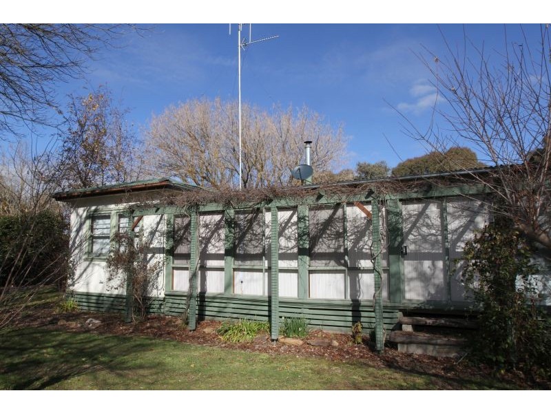 438 Plains Road, Hoskinstown NSW 2621