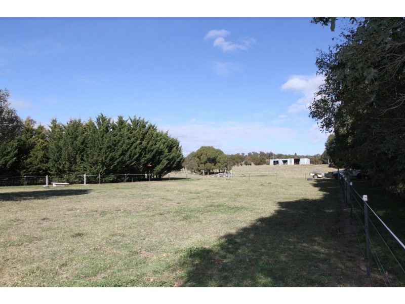 438 Plains Road, Hoskinstown NSW 2621