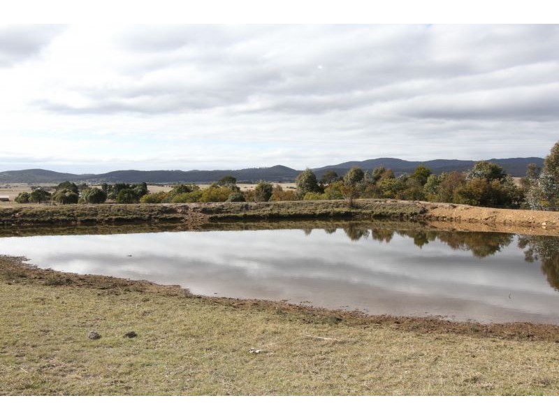 438 Plains Road, Hoskinstown NSW 2621