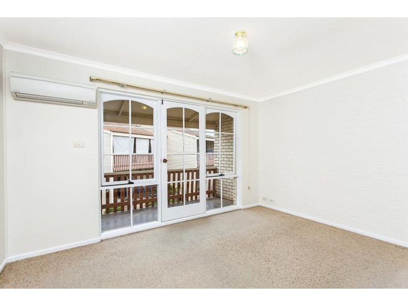12/16 Broughton Place, Queanbeyan NSW 2620