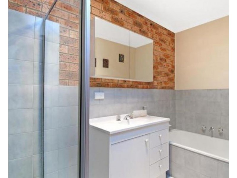4/24 Carrington Street, Queanbeyan NSW 2620