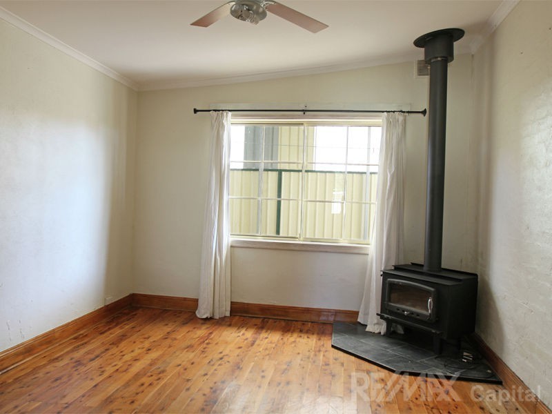 34 Thurralilly Street, Queanbeyan East NSW 2620